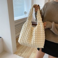 ファッショナブルでシンプルな気質の通勤プリーツバッグ女性の肩脇の下バッグポータブルバケットバッグトレンディな