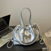 シルバーバタフライバックパック女性の 20 24 新しいトレンディなファッション韓国パールチェーンバックパック多用途ハンドバッグ