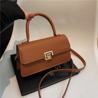 今年の人気のファッションニッチ多用途インハンドバッグ 2024 春の新作ワンショルダークロスボディバッグ女性のための小さな正方形のバッグ