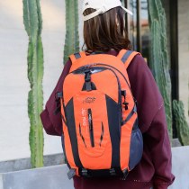 新しいアウトドア登山バッグ男性と女性のための大容量バックパック ヨーロッパ とアメリカのスポーツアウトドア旅行バックパック