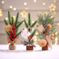 25 センチメートルミニクリエイティブクリスマスツリーデスクトップ装飾品クリスマス装飾用品模擬松の葉赤い果実クリスマスツリー
