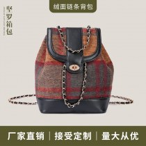スエードレトロチェーンバックパックファッショントレンド大 容量 ステッチコントラストカラーポータブルショルダーバッグニッチデザインスクールバッグ