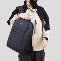 大容量旅行バックパック 2024 新しいビジネス通勤軽量バックパック中学生 大学 生リュックメンズ