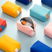 新しいレザー製の小さな正方形バッグ、大容量、ハイエンドの化粧品収納バッグ、女性用イブニングバッグ、ポータブルハンドバッグ