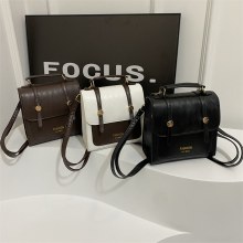 ニッチなデザインのバッグ、新しいファッションバックパック、女性用ポータブル韓国スクールバッグ、レトロなお出かけ旅行バックパック