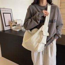 クロスボディバッグキャンバスバッグカジュアルクール怠惰なスタイルバッグ女性の夏 2024 新しい多用途大容量ショルダートートバッグ