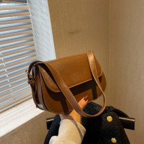 女性用バッグ 2023 新しいスタイルのレトロなクロスボディバッグ、ファッショナブルで多用途なショルダーバッグ、インターネット セレブ の質感、小さな正方形のバッグ