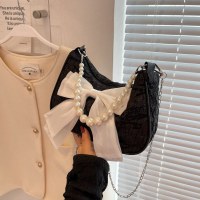 ボウバッグの女性の夏 2024 新しいトレンディなファッションパール脇の下バッグチェーンショルダーバッグ