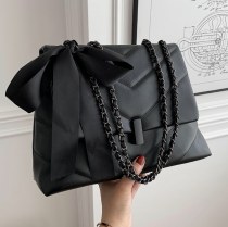 女性のためのバッグ 2022 新しいトレンディな秋と冬の 大容量 シングルショルダークロスボディバッグバッグファッショントートバッグ