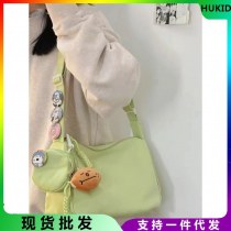 キャンパススモールフレッシュクロスボディバッグ女性用韓国スタイルカジュアル大容量 学生 クラスの通勤バッグ多用途ショルダーバッグ