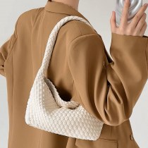 ニッチレディースバッグ手織りランチボックスバッグハイエンド脇の下バッグレディースバッグ2024クロスボーダーポータブルショルダーバッグ