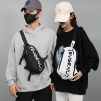 クロスボディバッグメンズショルダーバッグスポーツメンズクールチェストバッグファッショナブルな小さなショルダーバッグ秋と冬の新しい女性のためのカジュアルバックパック