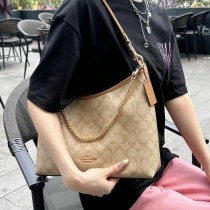 ワンショルダー ミルクティーカラー 老眼 無地 クロスボディ トート 脇バッグ 大容量 ホーボーバッグ