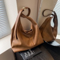 ファッションバッグ 2023 新しいソフトレザートートバッグ大容量ショルダーバッグ韓国語バージョンソリッドカラーミニマリストスタイル pu レディースバッグ