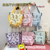 サンリオの新作クロスボディバッグ、習い事バッグ、ショルダーバッグ、かわいいシナモンドッグ、大容量防水バッグ、トートバッグ