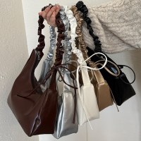 女性用の脇の下バッグ、新しいプリーツのファッショナブルな通勤用ショルダーバッグ、多用途でスタイリッシュなクロスボディバッグ