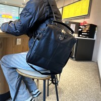 2024 新ソフトレザーバックパック女性の多目的ショルダーバッグ多用途シンプルなバックパックカジュアル女性のバッグ