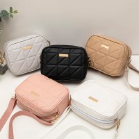 2024 ファッション刺繍入りレディースバッグトレンディなカメラバッグ小さなスクエアバッグショルダークロスボディバッグ小さなバッグ