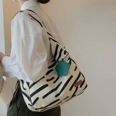ニッチな万能スタイルゼブラ柄個別指導バッグレディース夏ハンドバッグトートバッグ大学生シングルショルダーキャンバスバッグ