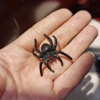 プラスチック黒模擬リトルクモハロウィンとエイプリルフールトリッキー DIY 装飾アクセサリー 4*3.2 センチメートル