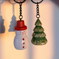 アオキファンの手描きクリスマスシリーズ小さなオーナメントクリスマスデコレーションギフト木製雪だるまクリスマスツリーはペンダントとして使用できます