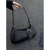 ニッチ デザイン 脇の下バッグ女性のための 2024 新しいバッグバゲットバッグショルダークロスボディバッグ女性のための日本のホットガールバッグ