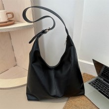 ソリッドカラーのレトロな多目的インショルダーバッグ女性のための 2023 新しい通勤脇バッグトートバッグトレンディな