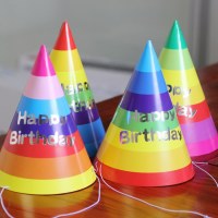 子供の誕生日ホリデーパーティーHAPPY BIRTHDAY紙装飾帽子カラフルなストライプの三角帽子