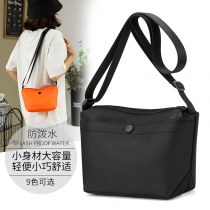 女性用クロスボディバッグ、新しいトレンディな団子バッグ、ファッショナブルな小さなバッグ、脇の下バッグ、カジュアルレディースバッグ、シングルショルダーナイロンバッグ