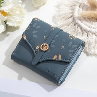 新しい女性のショートウォレット日本と韓国の PU プリントバックル折りたたみ三つ折りバッグ学生ジッパー女性小銭入れ