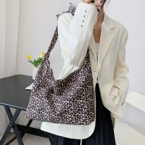 大容量ヒョウ柄バッグレディースバッグ新しいトレンディなファッションテクスチャシングルショルダー脇の下バッグ外国スタイル バックパック 女性