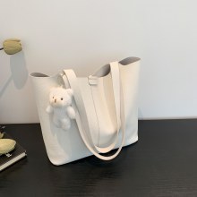 大容量トートバッグ女性のための 2024 新しいファッション多用途インショルダーバッグレトロシンプルな通勤ハンドバッグ