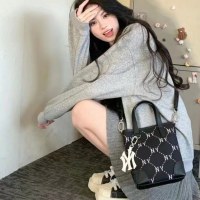 韓国のカップルスタイルレトロ老眼ワンショルダークロスボディハンドバッグ24新しいスタイルのトートバッグ楽譜バッグNYレター