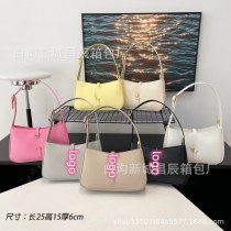 秋の新しい高級脇​​の下バッグ、ニッチなショルダーバッグ、多用途のテクスチャーハンドバッグ、ファッショナブルなバゲットバッグ
