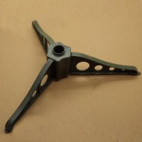 .5m クリスマスツリー ベース ブラケット プラスチック製の脚の三脚 2 つの三角形の白い底部の鉄フレーム。