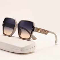 女性用の新しいファッショナブルなスクエアフレームサングラス、小さなフレグランス、軽い高級サングラス、紫外線防止、大きなフレーム、多用途 メガネ