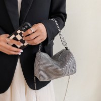 女性用バッグ 2024 新しいスタイル今年人気の韓国ファッショントレンド明るいダイヤモンドクロスボディニッチクロスボディバッグハンドヘルドレディースバッグ