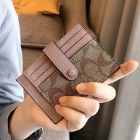 ワンピースカードホルダー女性のコンパクト超薄型ミニ絶妙なハイエンド 2022 新しいニッチデザインハイエンドカードホルダー