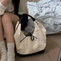 キャンバストートバッグ女性の2024新しい通勤ファッションハンドバッグ多用途ショルダー脇の下バッグショルダーバッグ