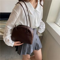 枕バッグ女性の新しいファッション無地多用途レトロショルダーバッグ夏の人気の脇の下バッグトートバッグ