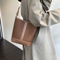 2024 新しいバッグハイエンドの絶妙な本革バケットバッグ通勤ショルダークロスボディバッグ第一層牛革レディースバッグ