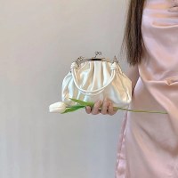 かわいいプリーツクリップバッグニッチハイエンドチェーンバッグ2022新しい夏のポータブルクロスボディバッグ餃子バッグ