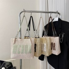 レターシンプル、ファッショナブルでエレガントな通勤ハンドバッグ、春夏の新しいスタイル、カジュアルバッグ、織りトートバッグ