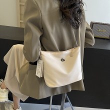 新しいファッショナブルで質感のあるトートバッグ、スタイリッシュで多用途なキャンバス製の小さな正方形バッグ、軽量通勤用ポータブル脇の下バケットバッグ