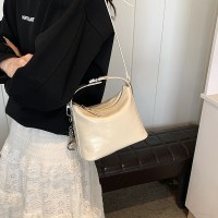 2024年の新しいハイエンドレディースバッグ、人気で多用途なクロスボディバッグ、夏のハンドバッグ、小さな外出バッグ、ファッショナブルで多用途な