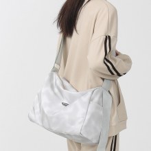 女性用のシンプルな無地のワークウェアキャンバスバッグ、男の子用のスポーツとレジャーのクロスボディバッグ、大容量のショルダー学生メッセンジャーバッグ