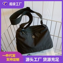 マルチコンパートメントクロスボディバッグ、トレンディで多用途なショッピングショルダーバッグ、軽量撥水ナイロンバッグ、カジュアルクロスボディバッグ