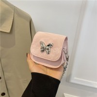女性のための小さなバッグ 2024 新しいチェーンクロスボディバッグ多用途で絶妙な夏のナショナルスタイルシルバーミニミニバッグ