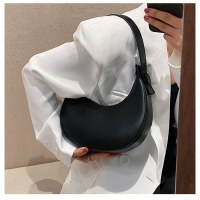 2024春夏の新しい気質多用途高品質ワンショルダー脇バッグ三日月バッグ