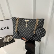 レトロ義母バッグ 2024 春の新多用途女性の大容量ショルダークロスボディバッグ チェーン トートバッグ女性のための